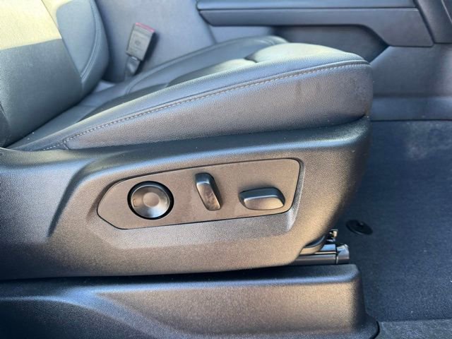 Used 2022 Chevrolet Tahoe Z71 w/ Z71 Off-Road Package image 24