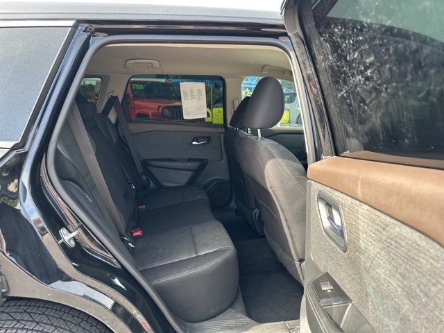 Used 2022 Nissan Rogue SV AWD/4WD image 17