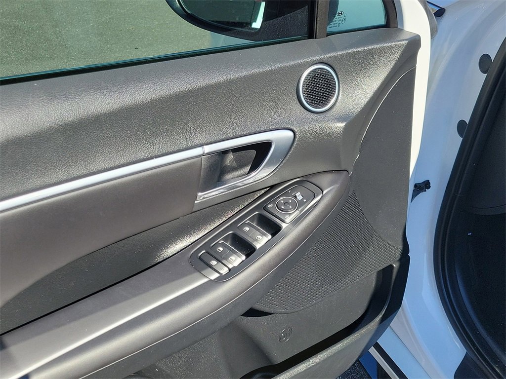 Certified 2023 Hyundai Sonata SEL w/ Convenience Package image 21