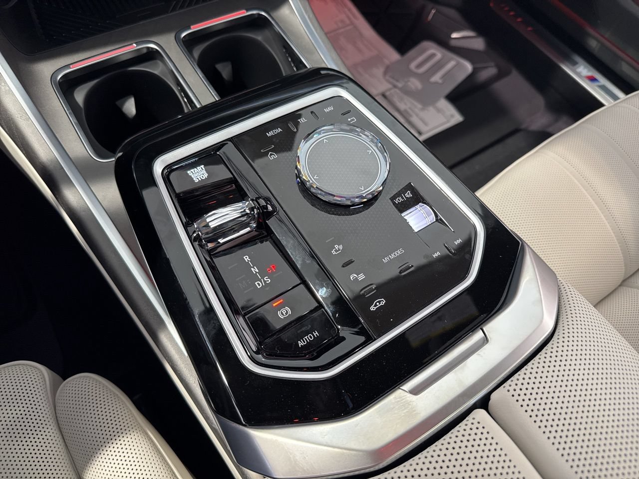 New 2026 BMW 740i xDrive w/ Executive Package AWD/4WD image 33