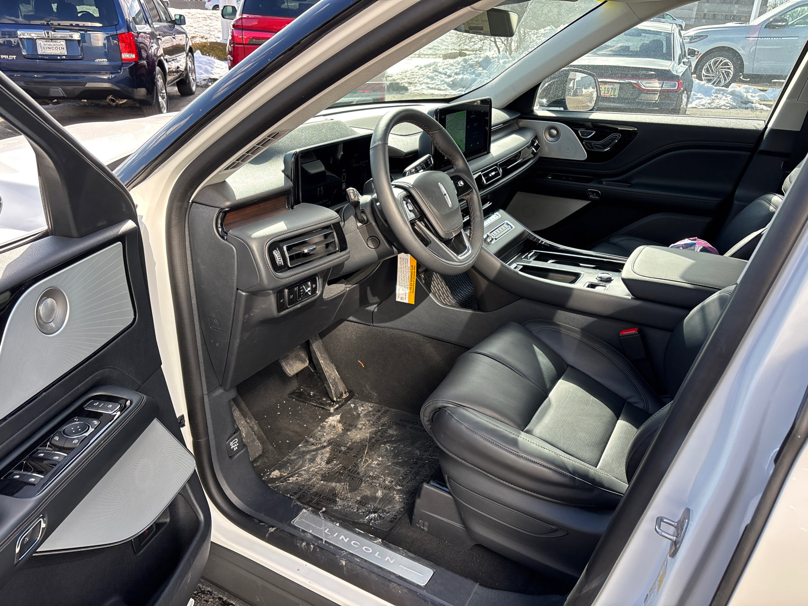 New 2026 Lincoln Aviator Reserve AWD/4WD image 24