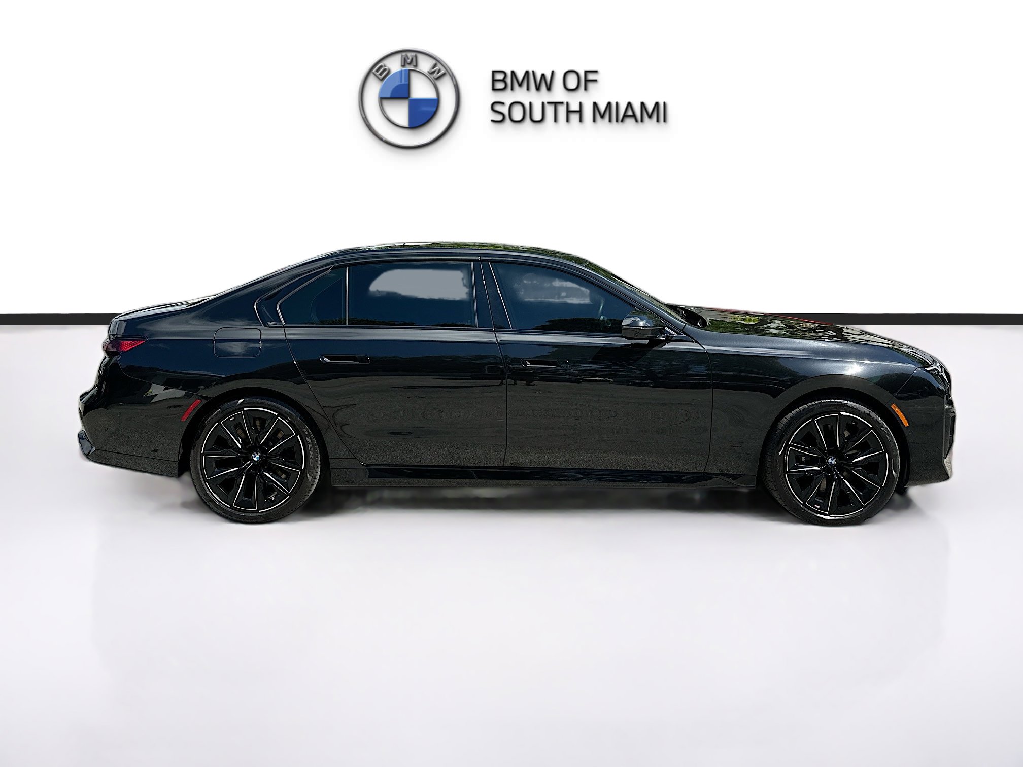 Certified 2024 BMW 760i xDrive w/ Premium Package 2 image 8