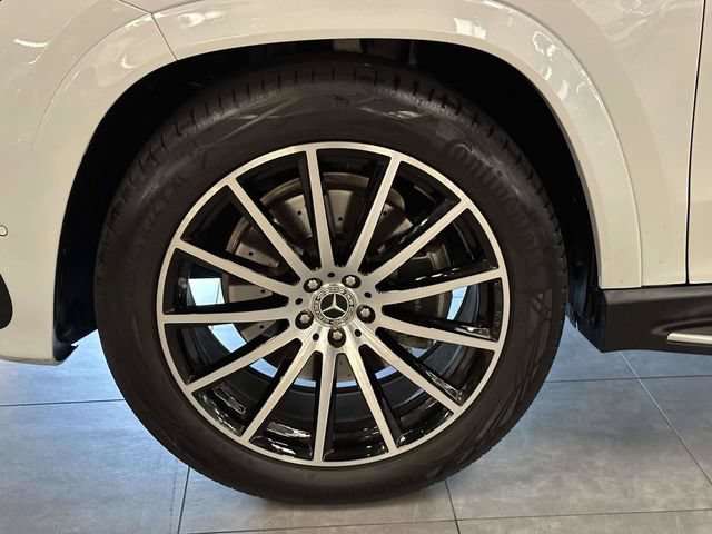 Certified 2025 Mercedes-Benz GLS 580 4MATIC image 10