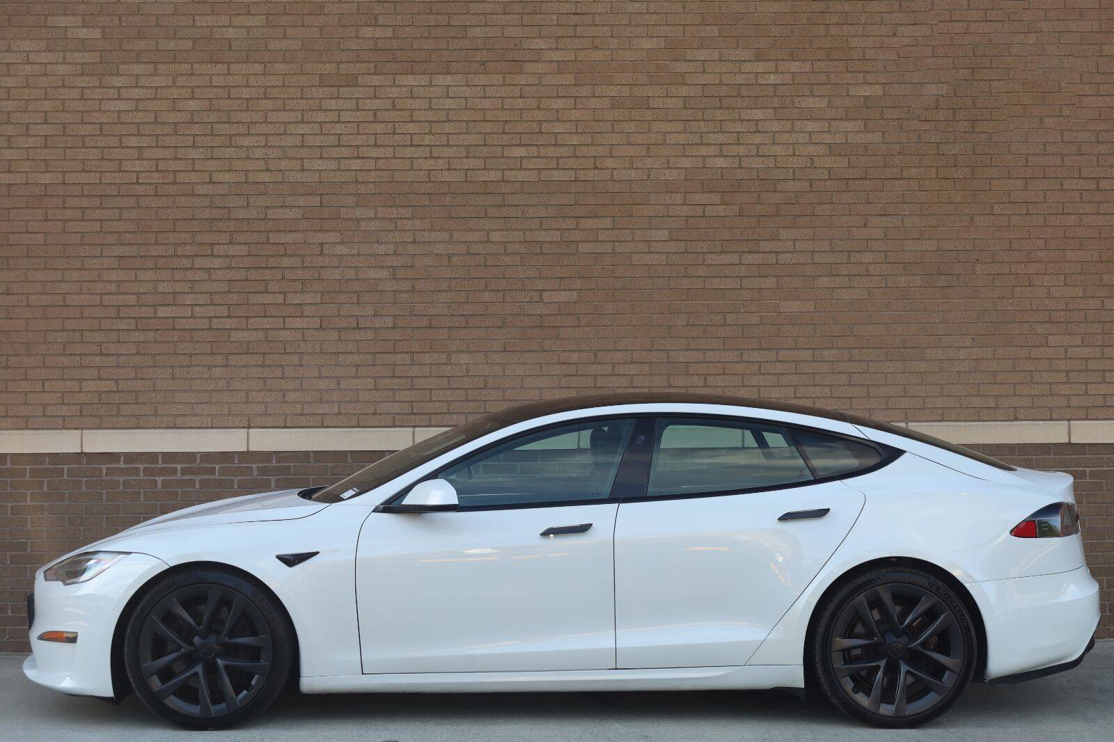 Used 2021 Tesla Model S Long Range AWD/4WD image 2