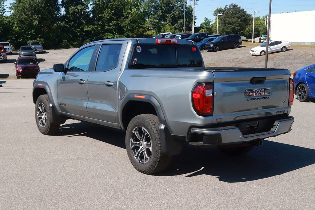 Used 2023 GMC Canyon AT4 w/ AT4 Premium Package AWD/4WD image 5