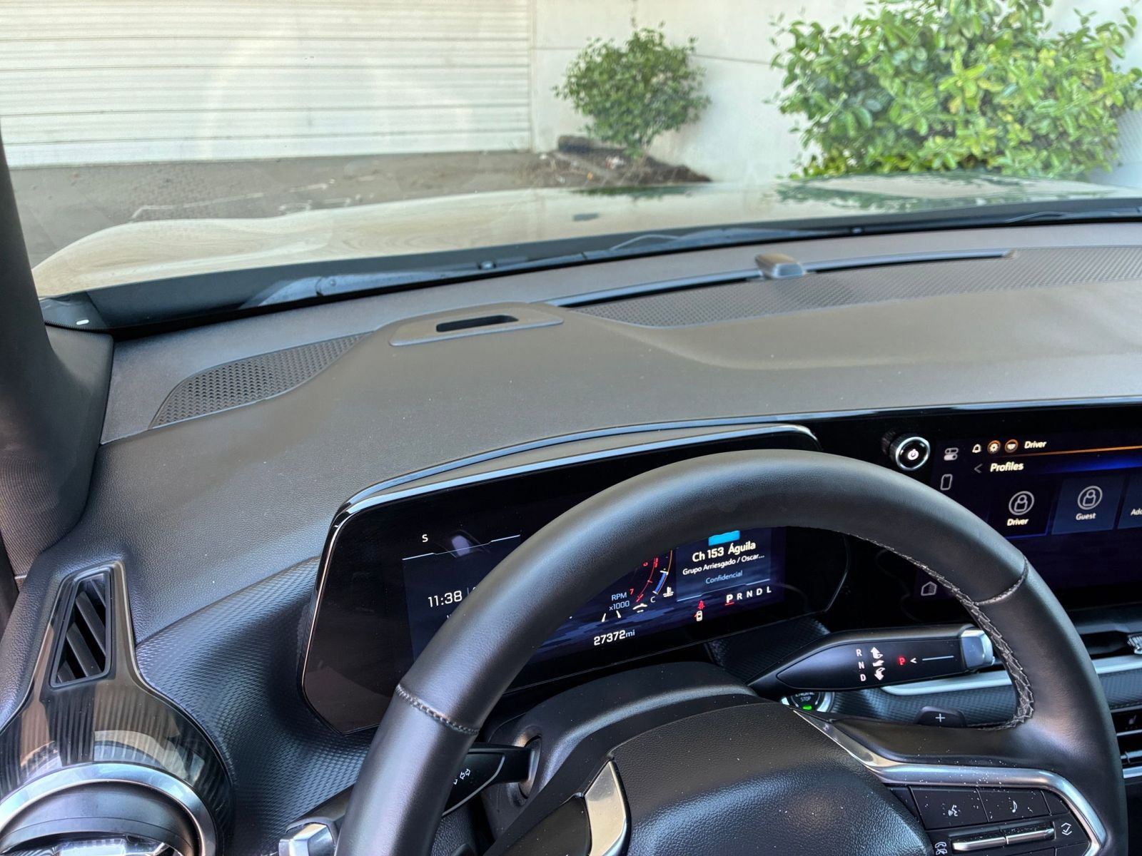Used 2025 Chevrolet Equinox LT AWD/4WD image 34