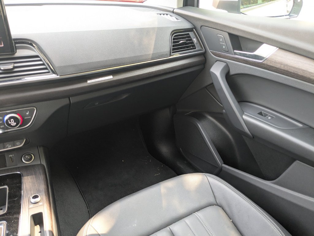 Used 2024 Audi Q5 2.0T Premium AWD/4WD image 25