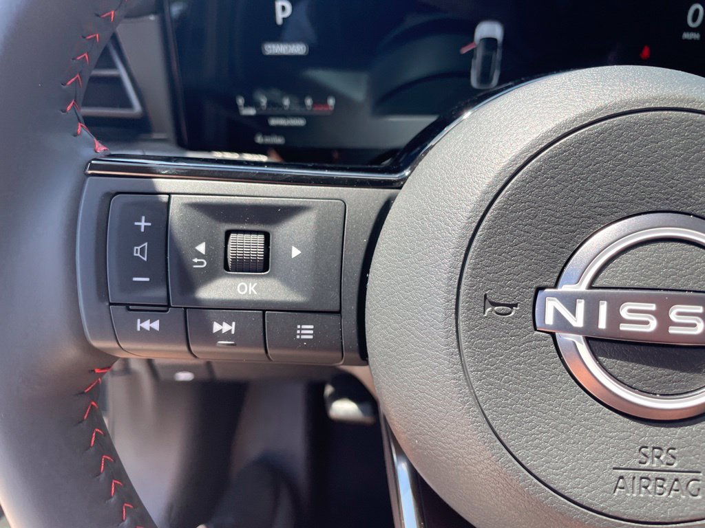 New 2026 Nissan Kicks SR AWD/4WD image 19