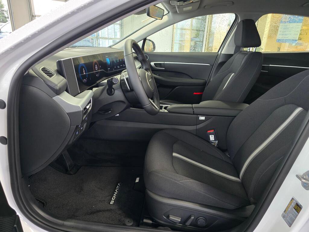 New 2026 Hyundai Sonata SEL AWD/4WD image 16