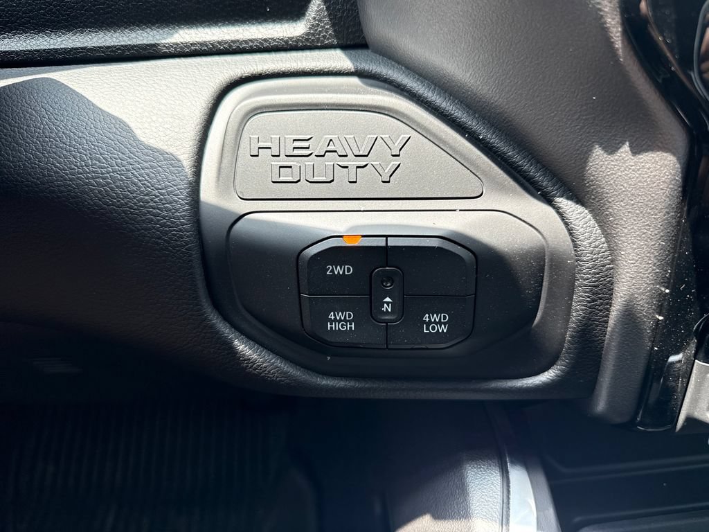 New 2026 RAM 2500 Laramie w/ Night Edition AWD/4WD image 18