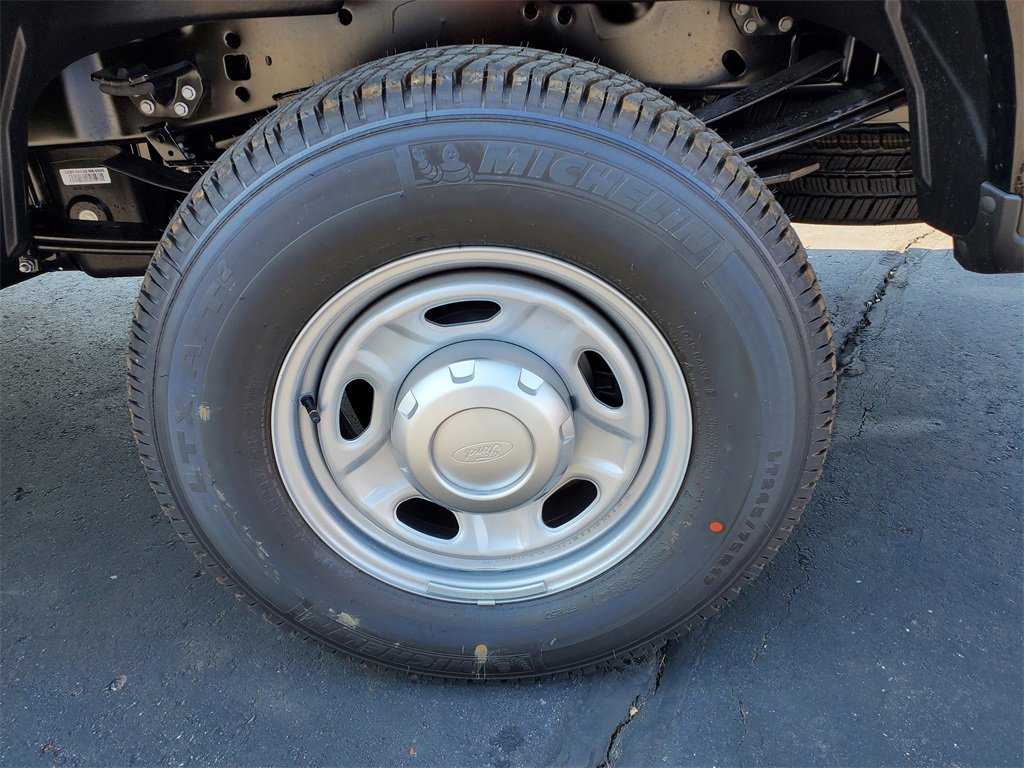 New 2026 Ford F350 4x4 Regular Cab Super Duty image 23