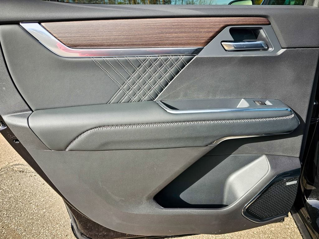 New 2026 GMC Acadia Denali w/ Super Cruise Package image 33