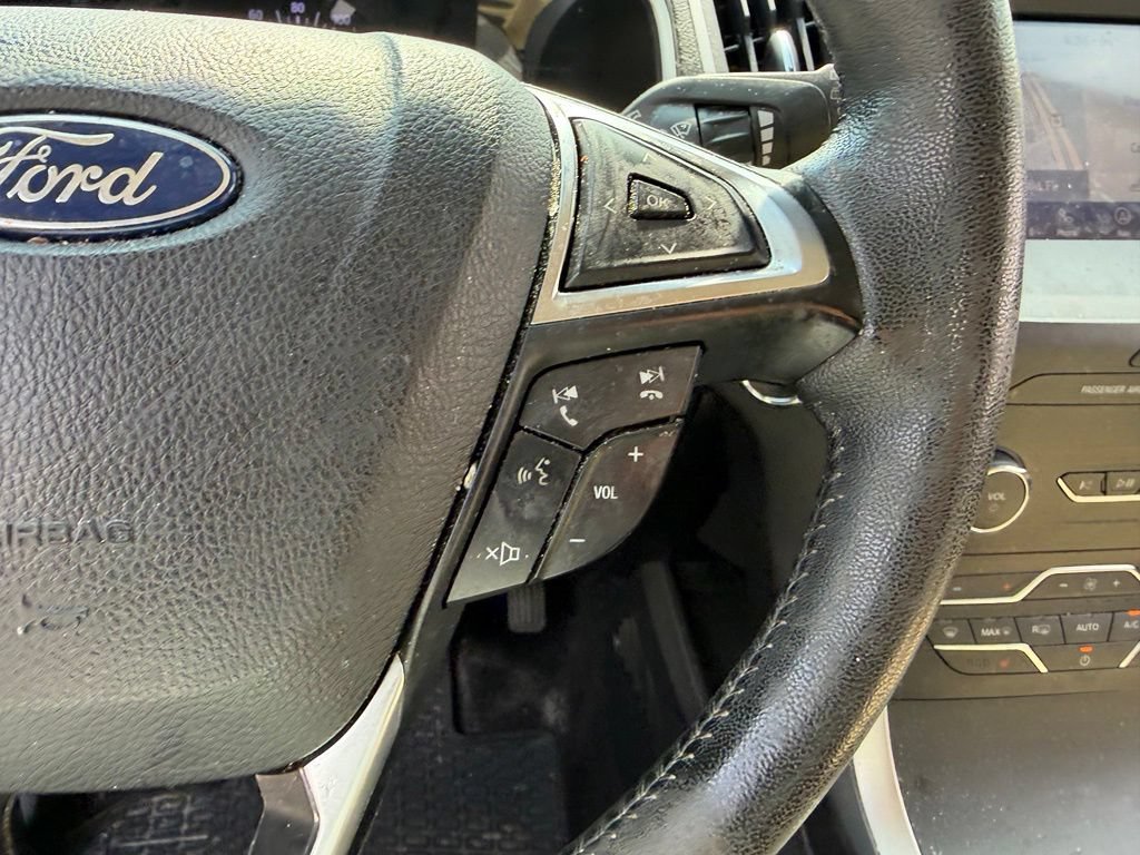 Used 2020 Ford Edge SEL w/ Convenience Package FWD image 25