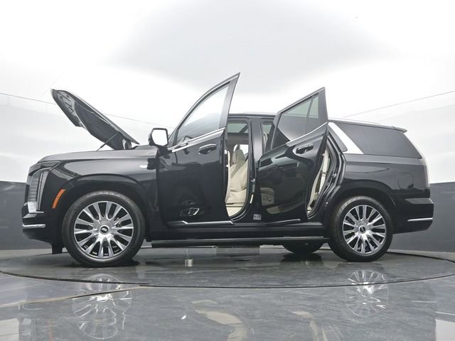Certified 2025 Cadillac Escalade Premium Luxury Platinum w/ LPO, Floor Liner Package image 61