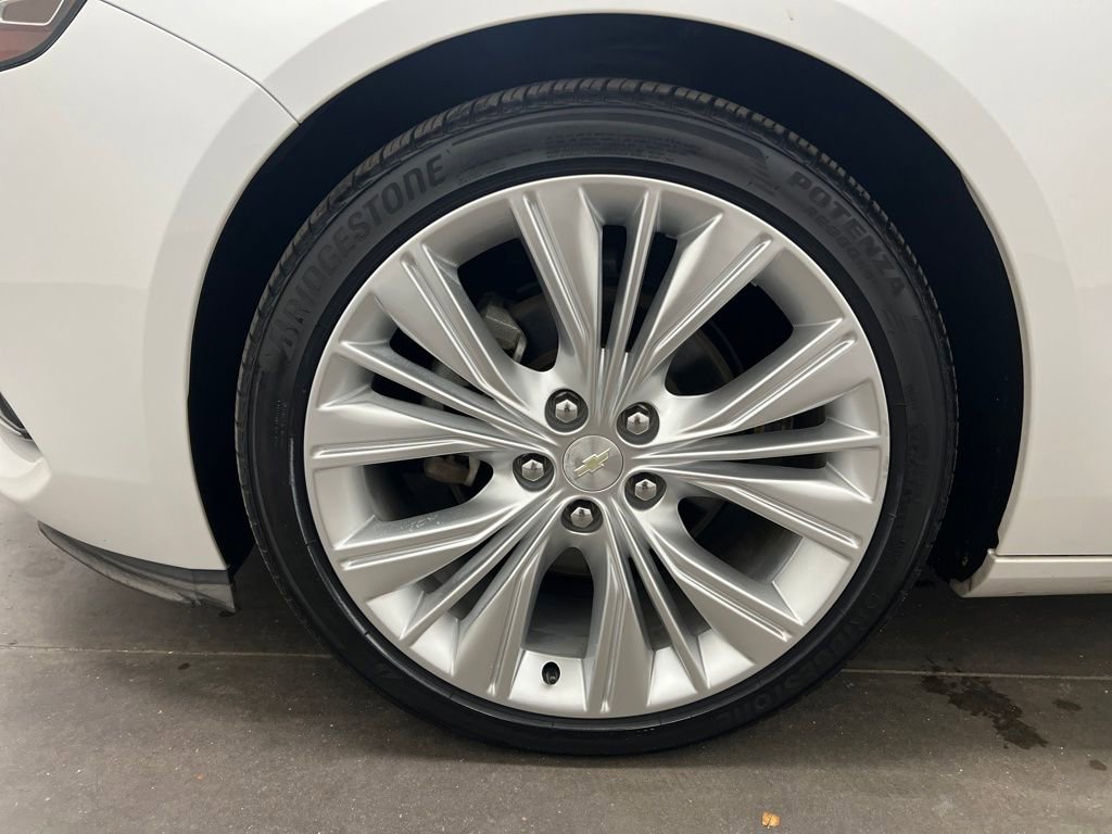 Used 2016 Chevrolet Impala LTZ w/ Enhanced Convenience Package image 30