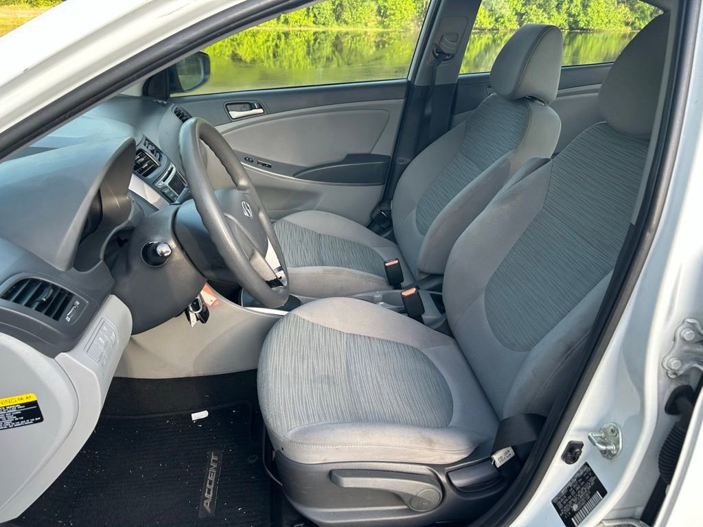 Used 2016 Hyundai Accent SE FWD image 15