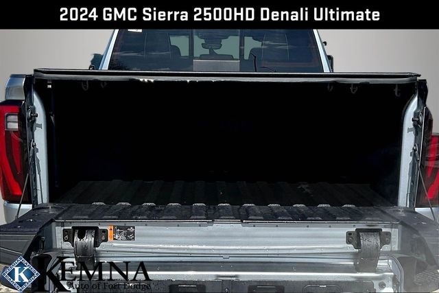 Used 2024 GMC Sierra 2500 Denali Ultimate image 8