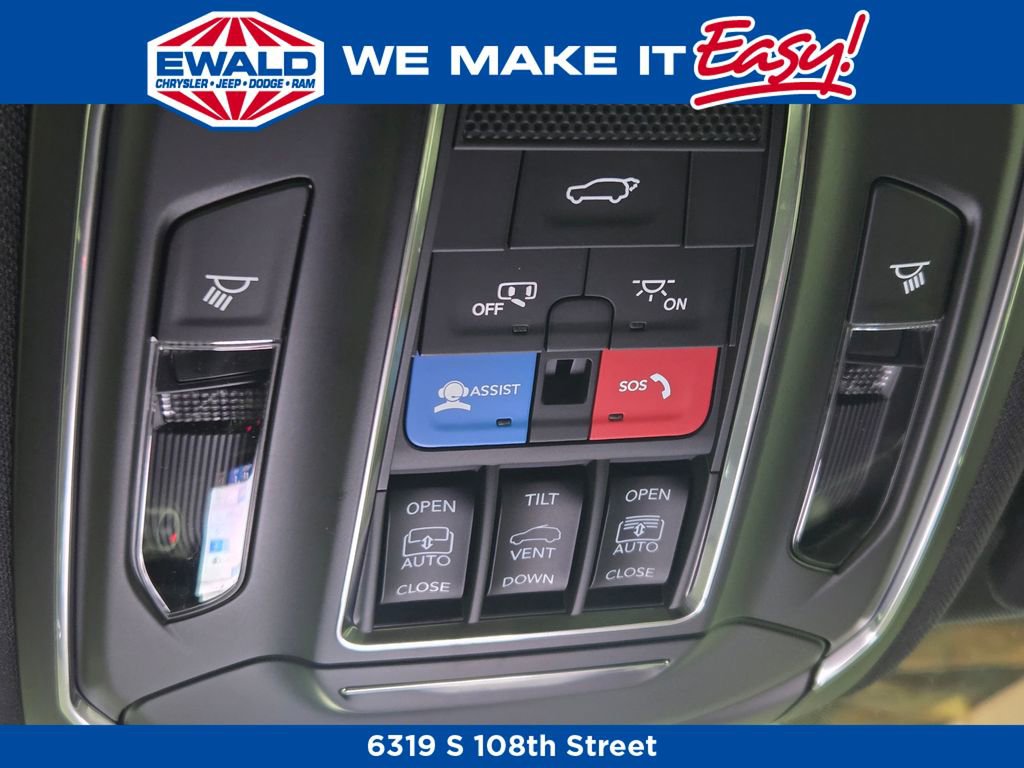 New 2025 Jeep Grand Cherokee Limited w/ Luxury Tech Group II image 11