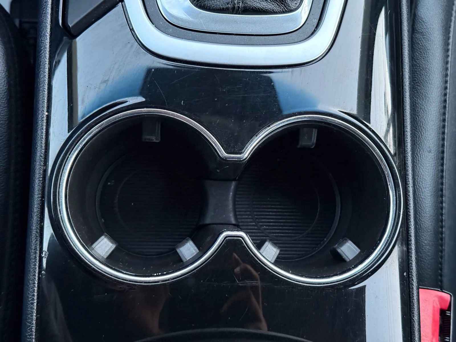 Used 2015 Ford Edge Titanium image 32