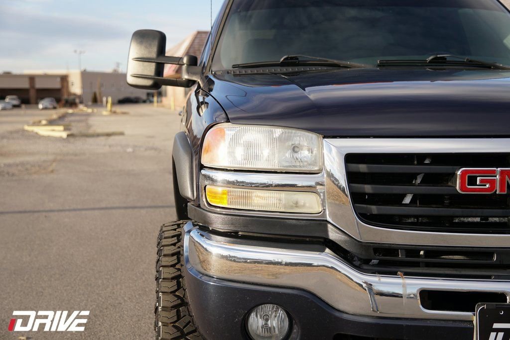 Used 2007 GMC Sierra 3500 SLT w/ Skid Plate Package image 4