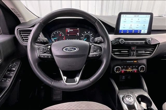 Used 2022 Ford Escape SE w/ SE Sport Appearance Package AWD/4WD image 5