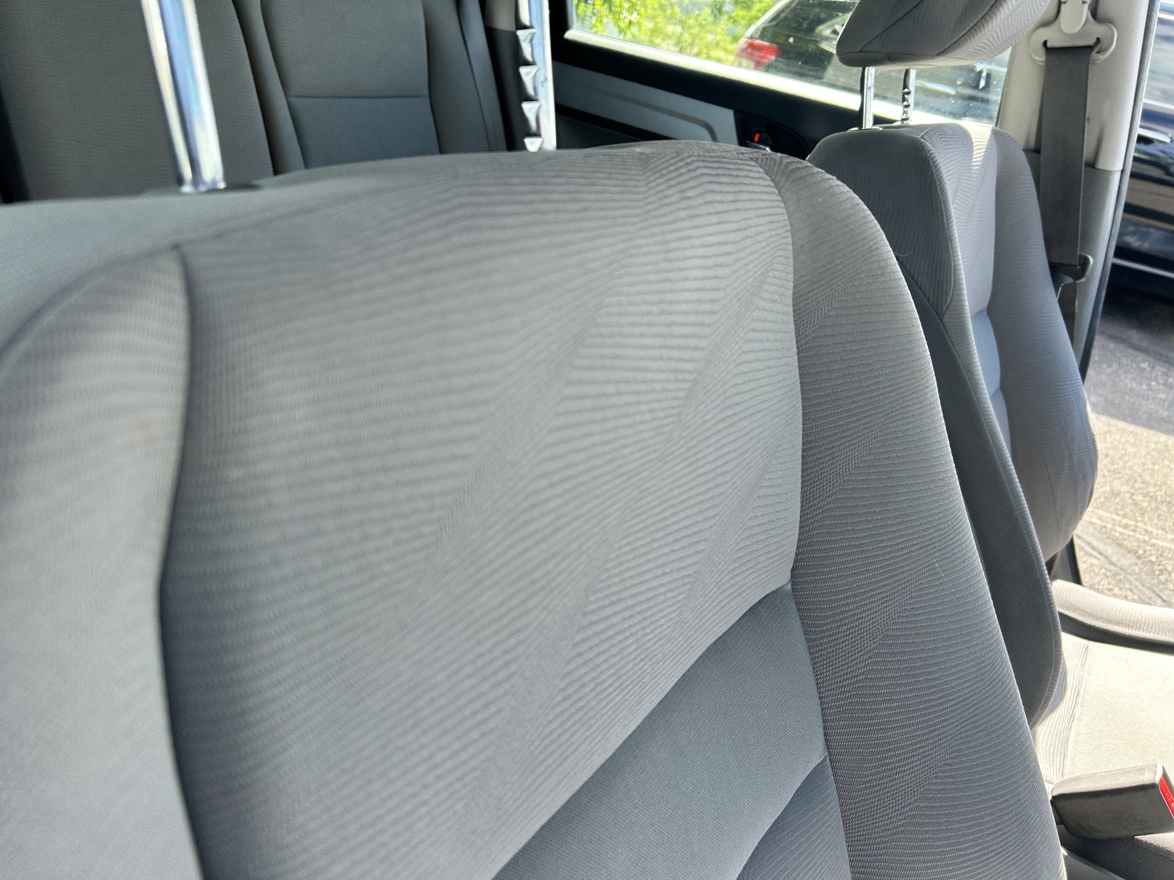 Used 2010 Honda CR-V LX image 13