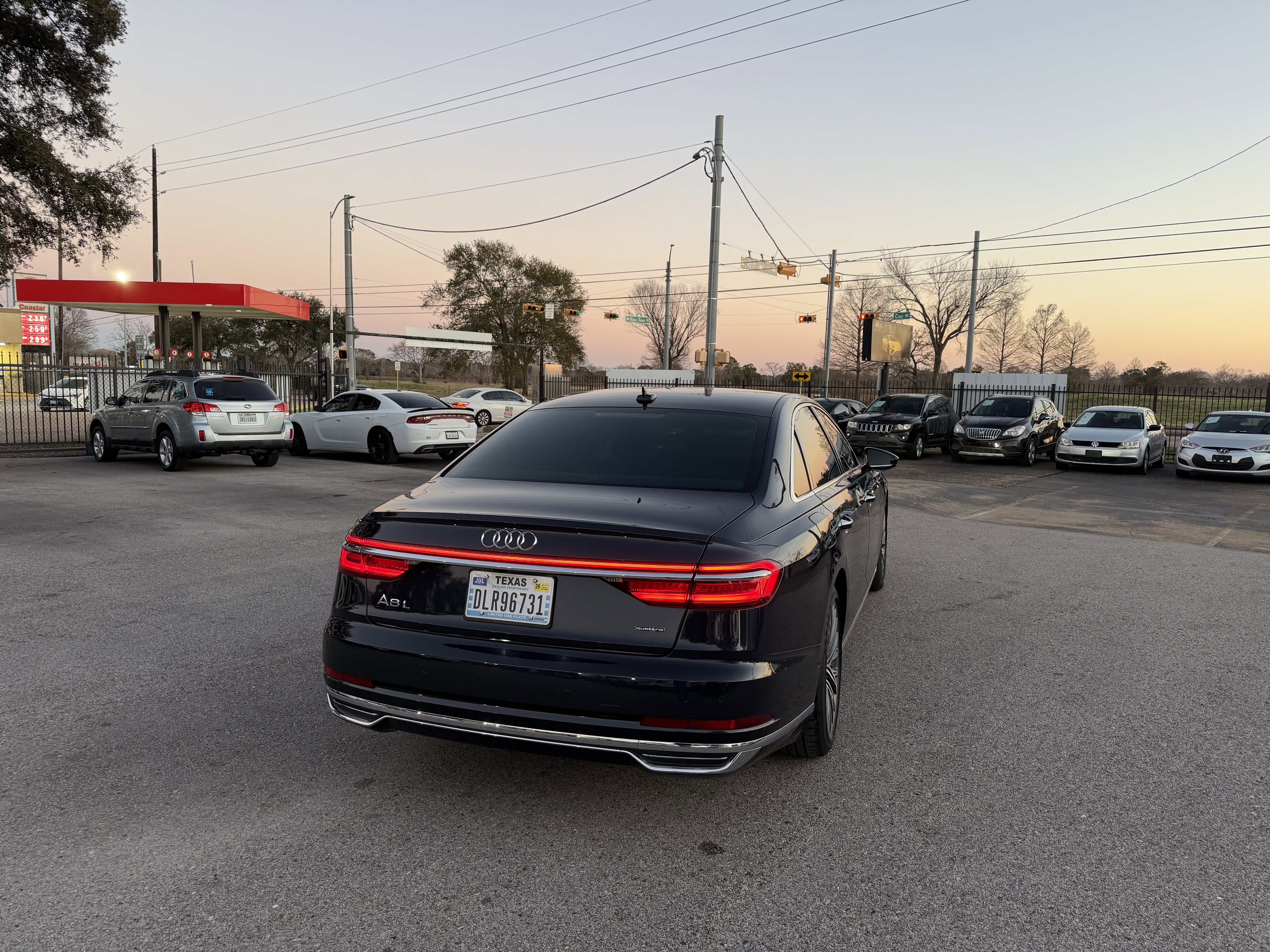 Used 2019 Audi A8 L 3.0T w/ Luxury Package image 11