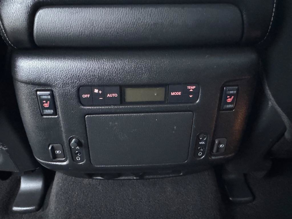 Used 2019 Nissan Armada Platinum w/ Captain's Chairs Package AWD/4WD image 32