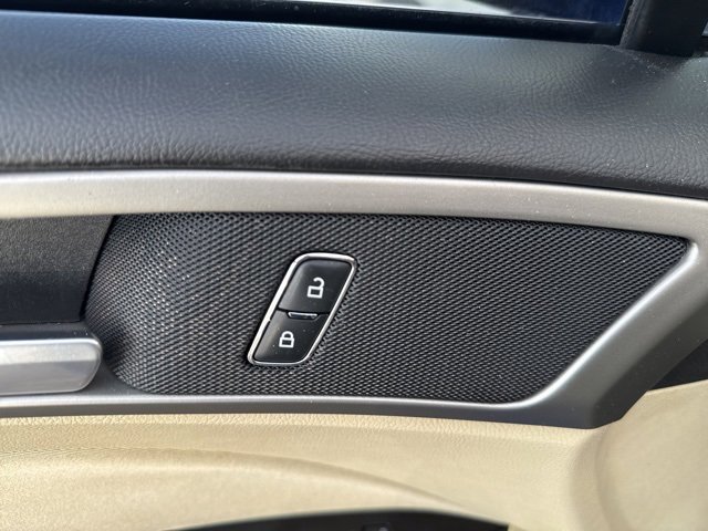 Used 2013 Ford Fusion SE image 22