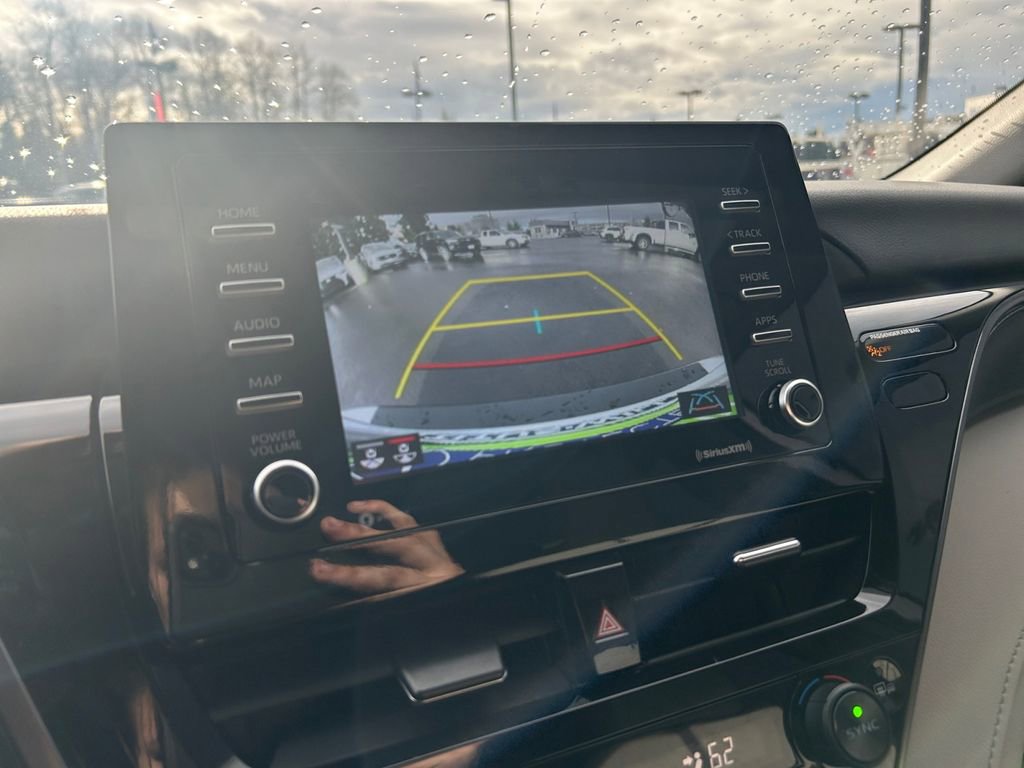 Used 2024 Toyota Camry SE w/ Cold Weather Package image 19