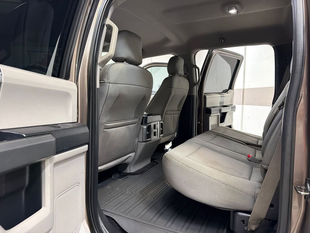 Used 2016 Ford F150 XLT w/ Equipment Group 302A Luxury RWD image 32