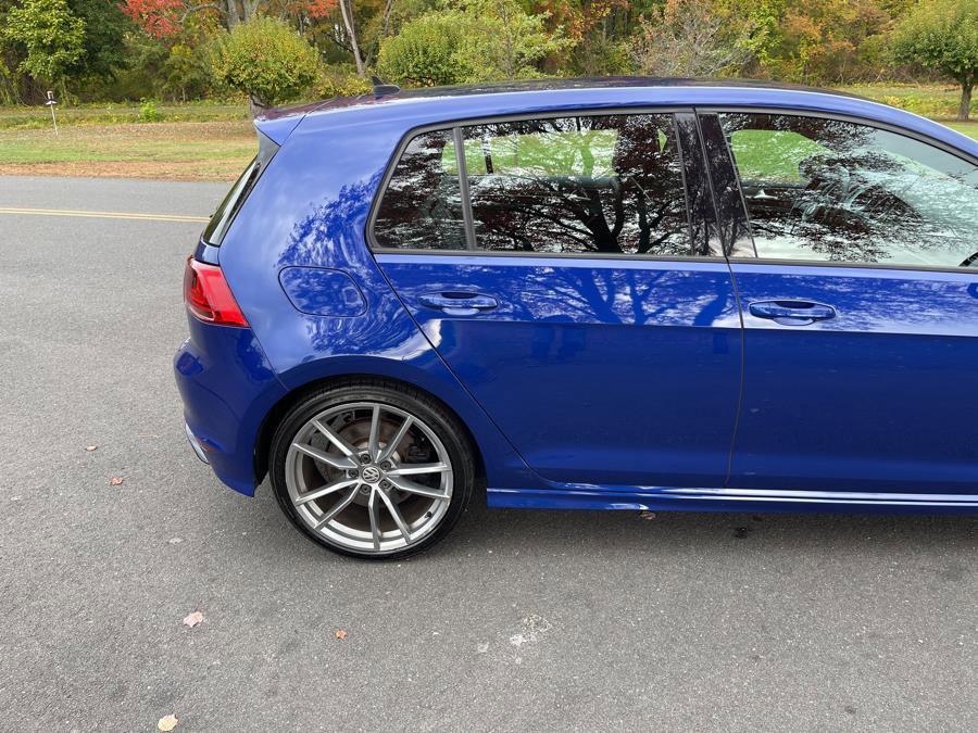 Used 2017 Volkswagen Golf 4-Door image 30