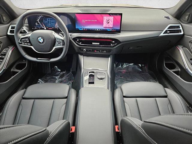Used 2025 BMW 330i xDrive Sedan w/ M Sport Package image 18