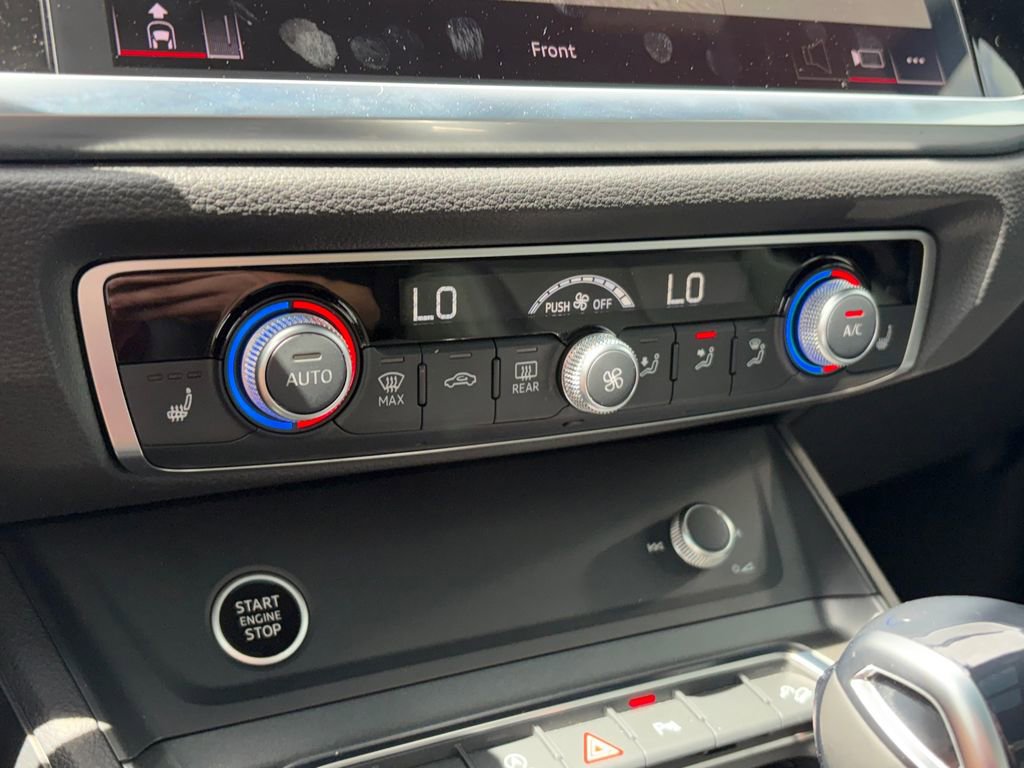 Used 2024 Audi Q3 2.0T Premium Plus w/ Premium Plus Package image 19