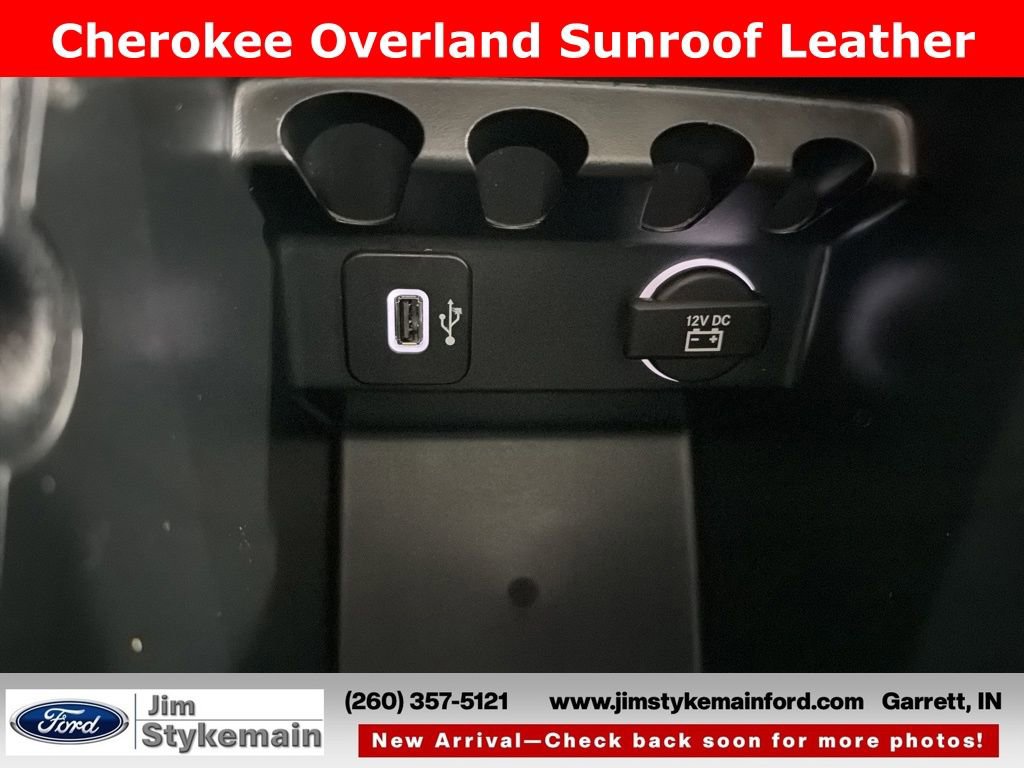 Used 2016 Jeep Cherokee Overland image 28