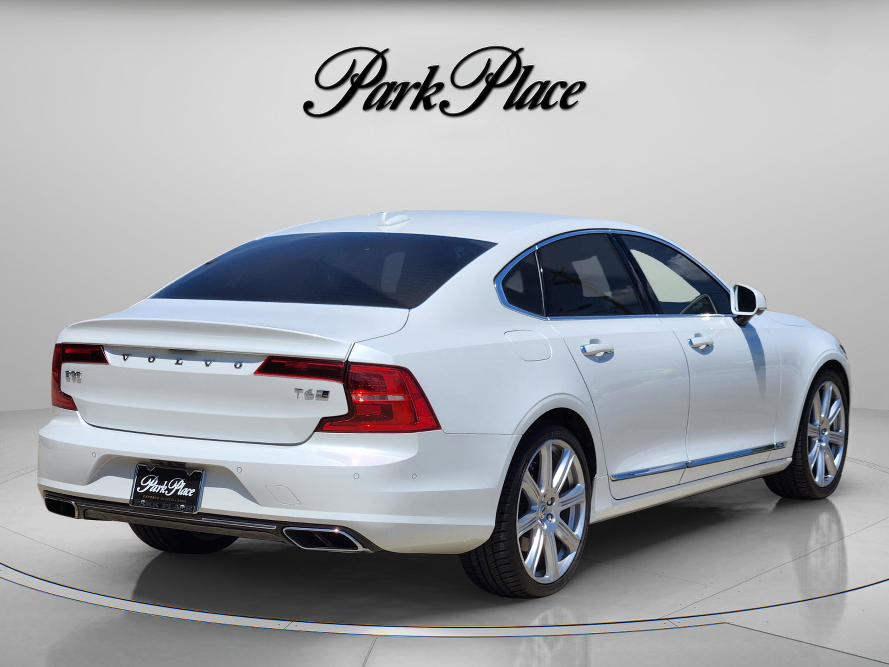 Used 2017 Volvo S90 T6 Inscription w/ Vision Package AWD/4WD image 6