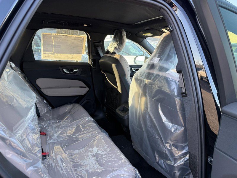 New 2026 Volvo XC60 B5 Core w/ Climate Package AWD/4WD image 5
