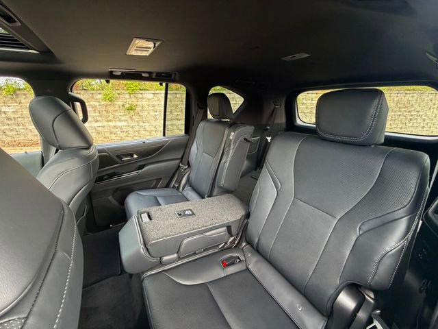 New 2026 Lexus LX 600 4WD w/ Interior Upgrade Package image 29