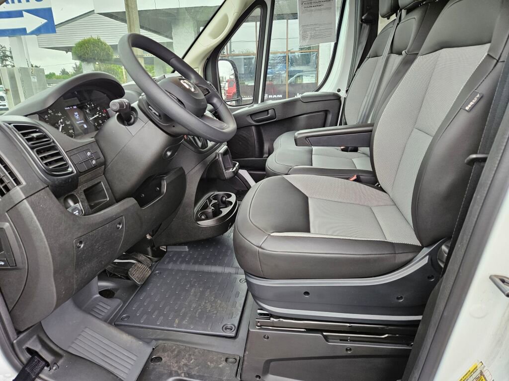 Used 2025 RAM ProMaster 2500 FWD image 18