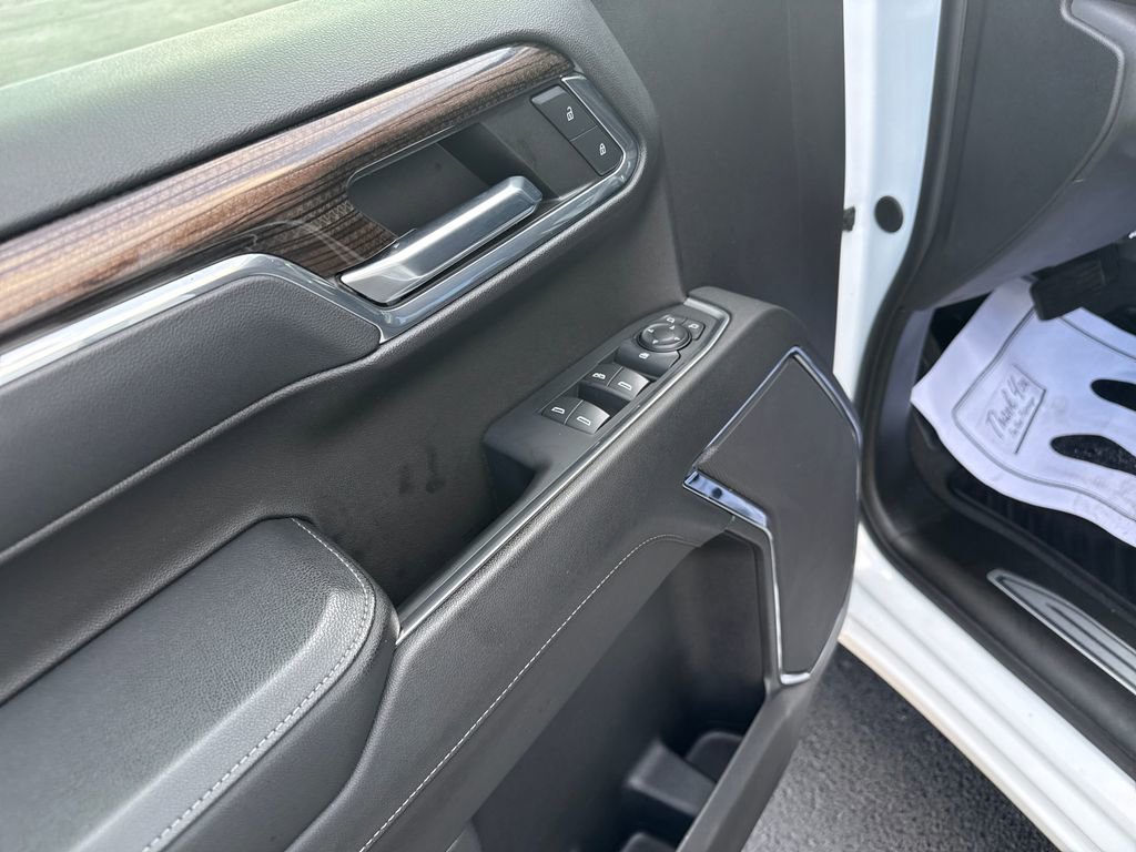 Used 2024 Chevrolet Silverado 1500 LT image 14