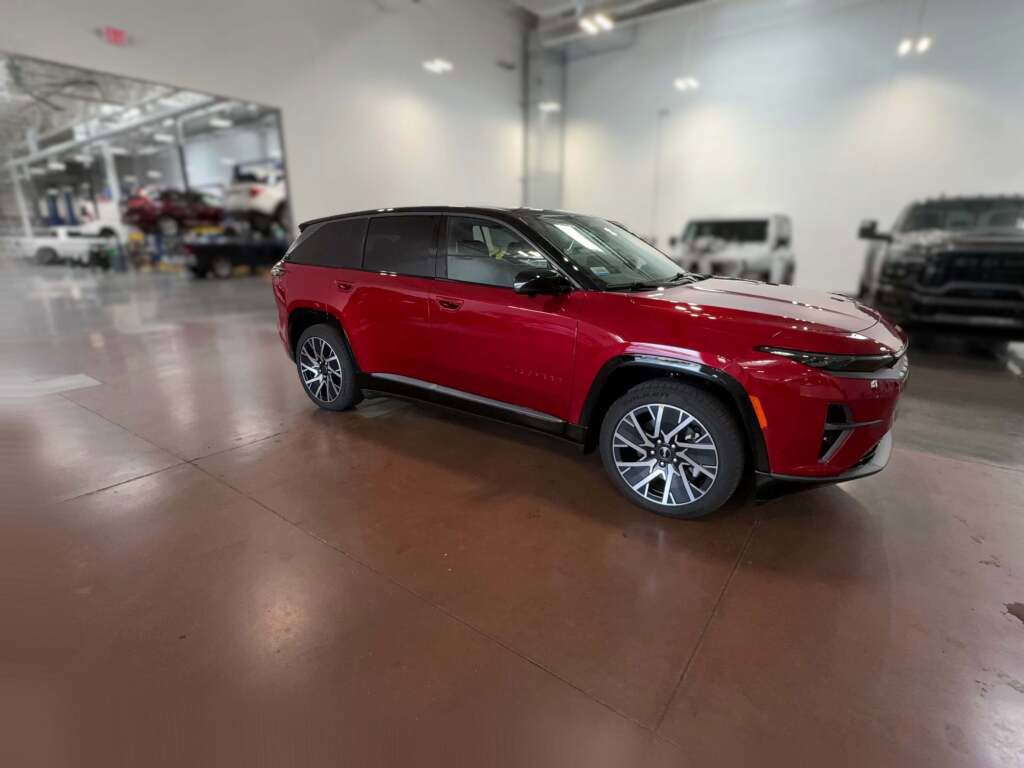 New 2025 Jeep Wagoneer S Limited image 15