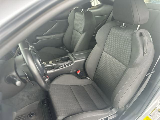 Used 2023 Toyota GR86 w/ ALL Weather Mat Package (TMS) RWD image 12