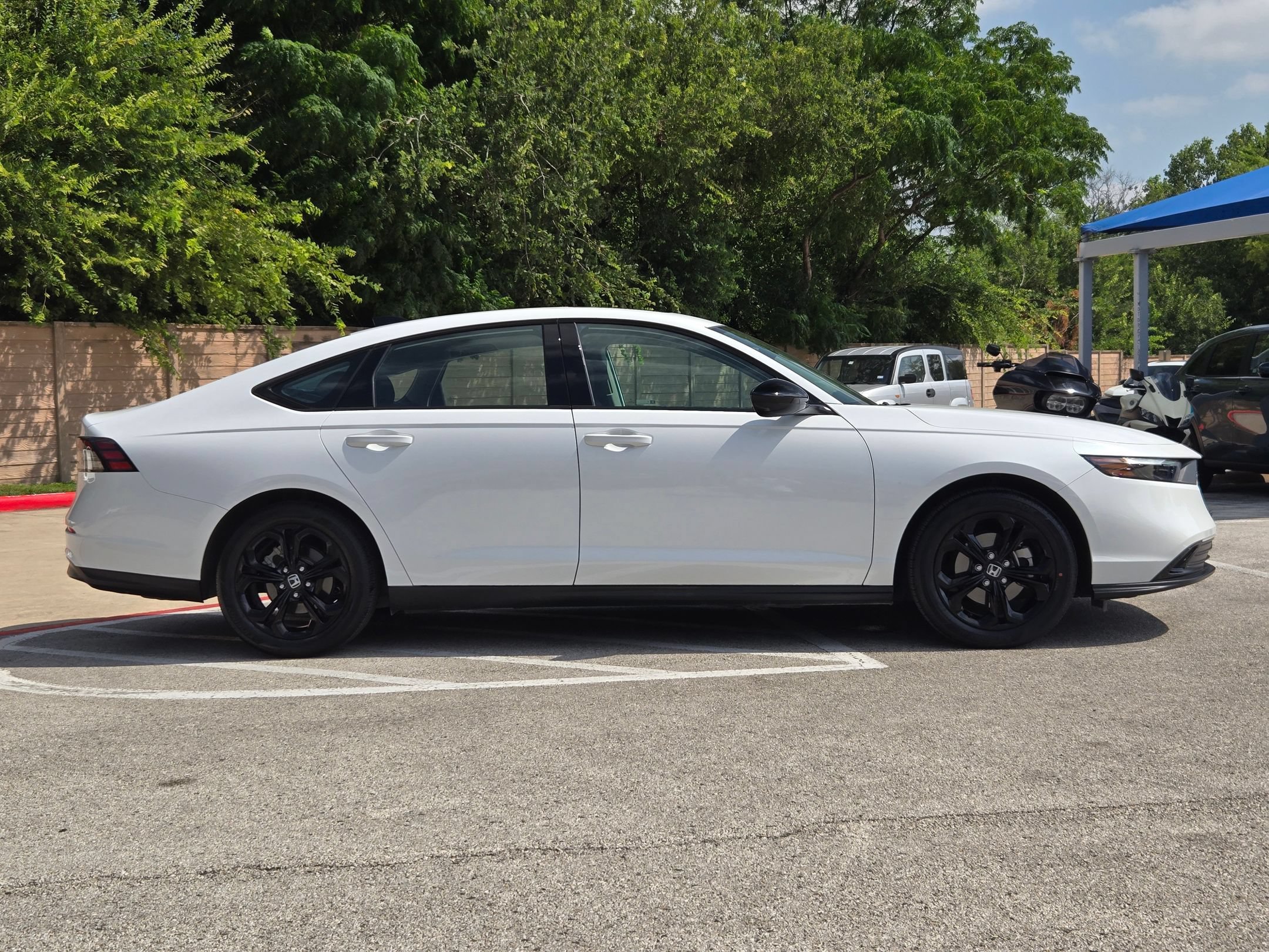 Certified 2025 Honda Accord SE image 2