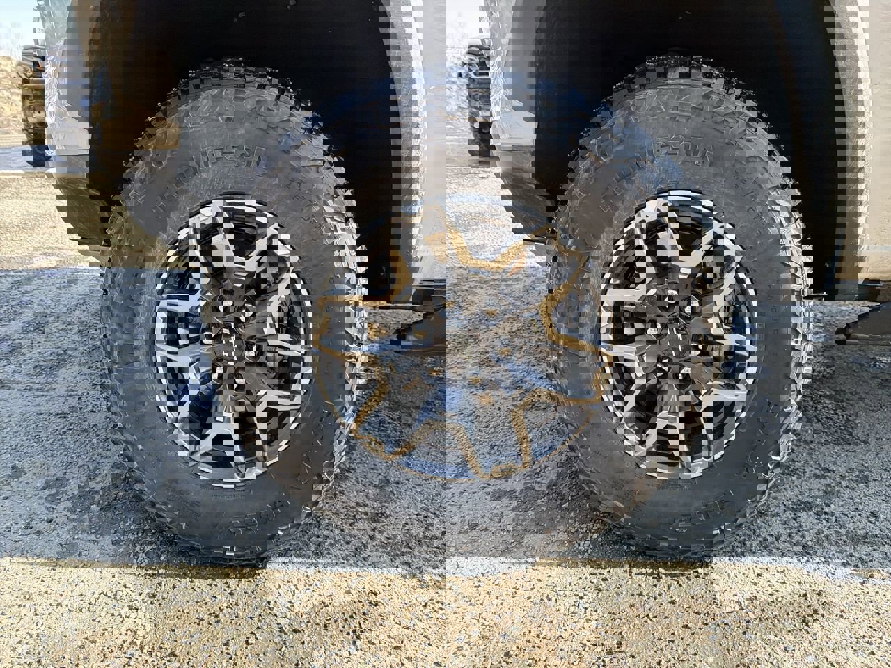 Used 2024 Chevrolet Colorado ZR2 w/ Technology Package image 10