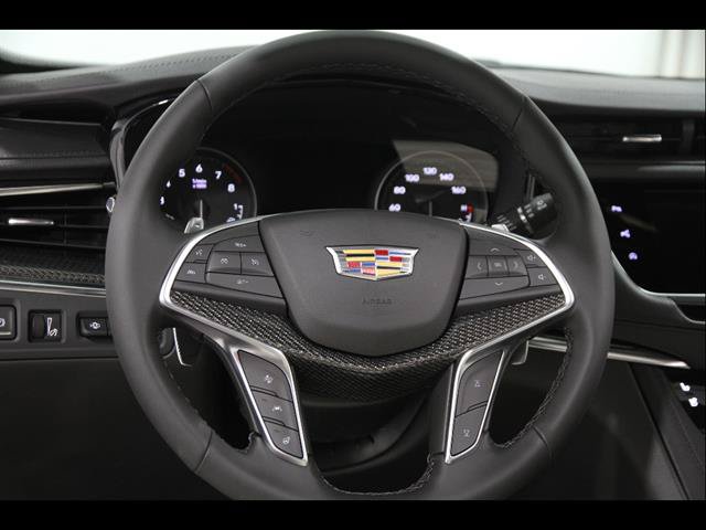 New 2026 Cadillac XT5 Sportv w/ LPO, Onyx Lite Package AWD/4WD image 7