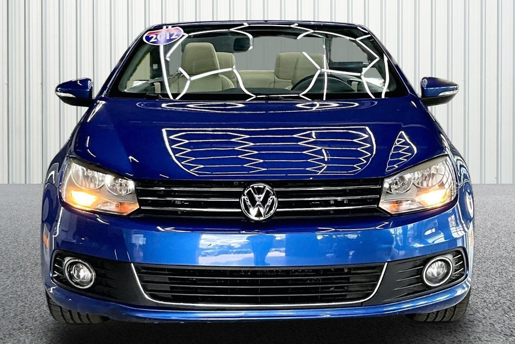 Used 2012 Volkswagen Eos Komfort FWD image 2