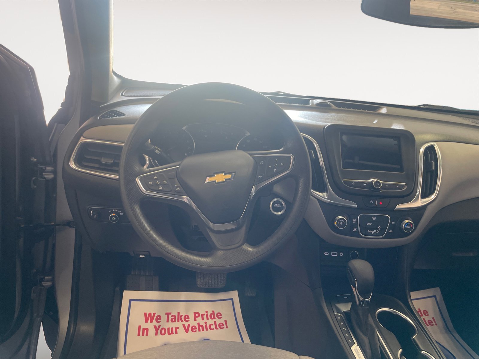 Used 2024 Chevrolet Equinox LS w/ LS Convenience Package AWD/4WD image 12