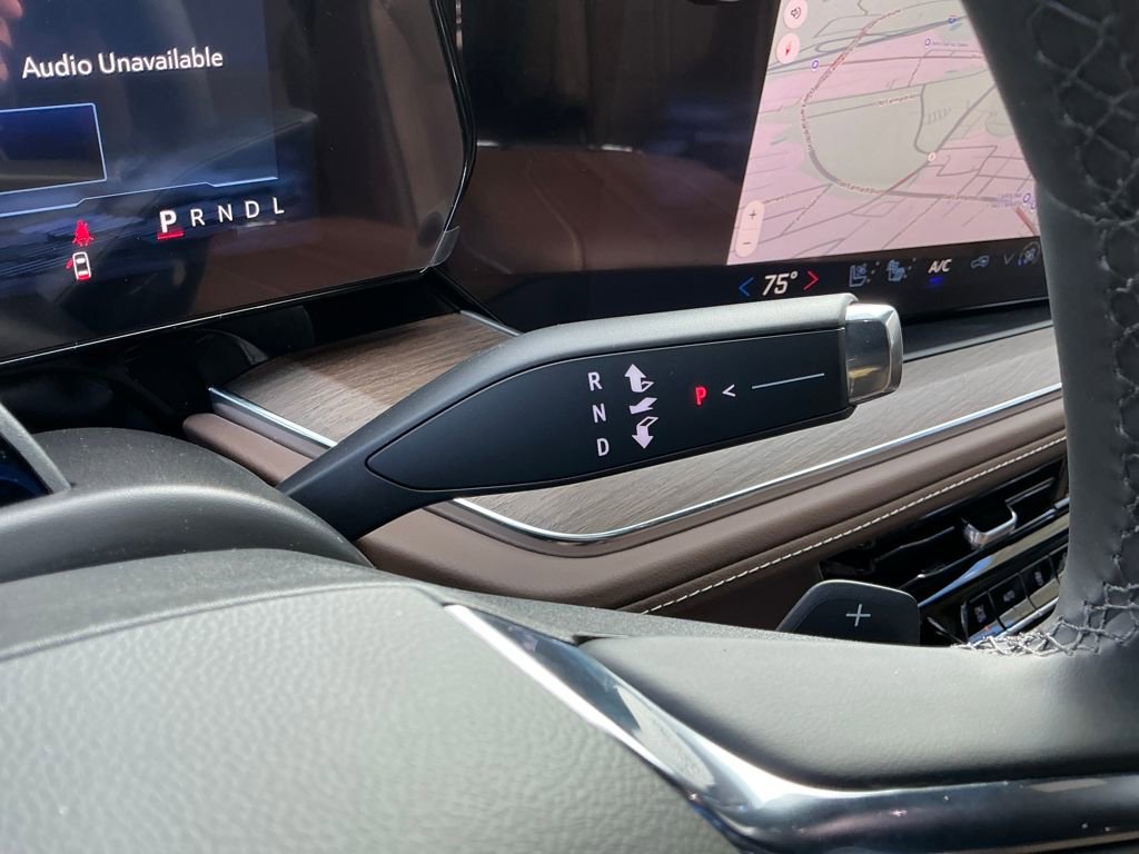 New 2026 Chevrolet Suburban High Country image 24