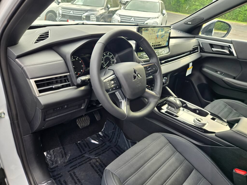 New 2027 Mitsubishi Outlander LE AWD/4WD image 17