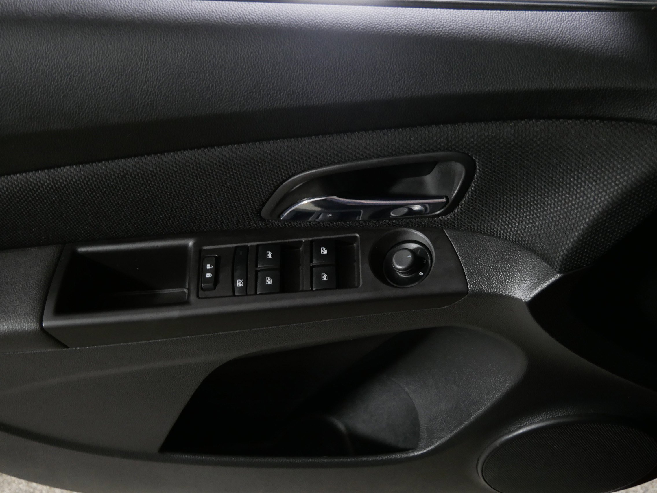 Used 2015 Chevrolet Cruze LT image 19